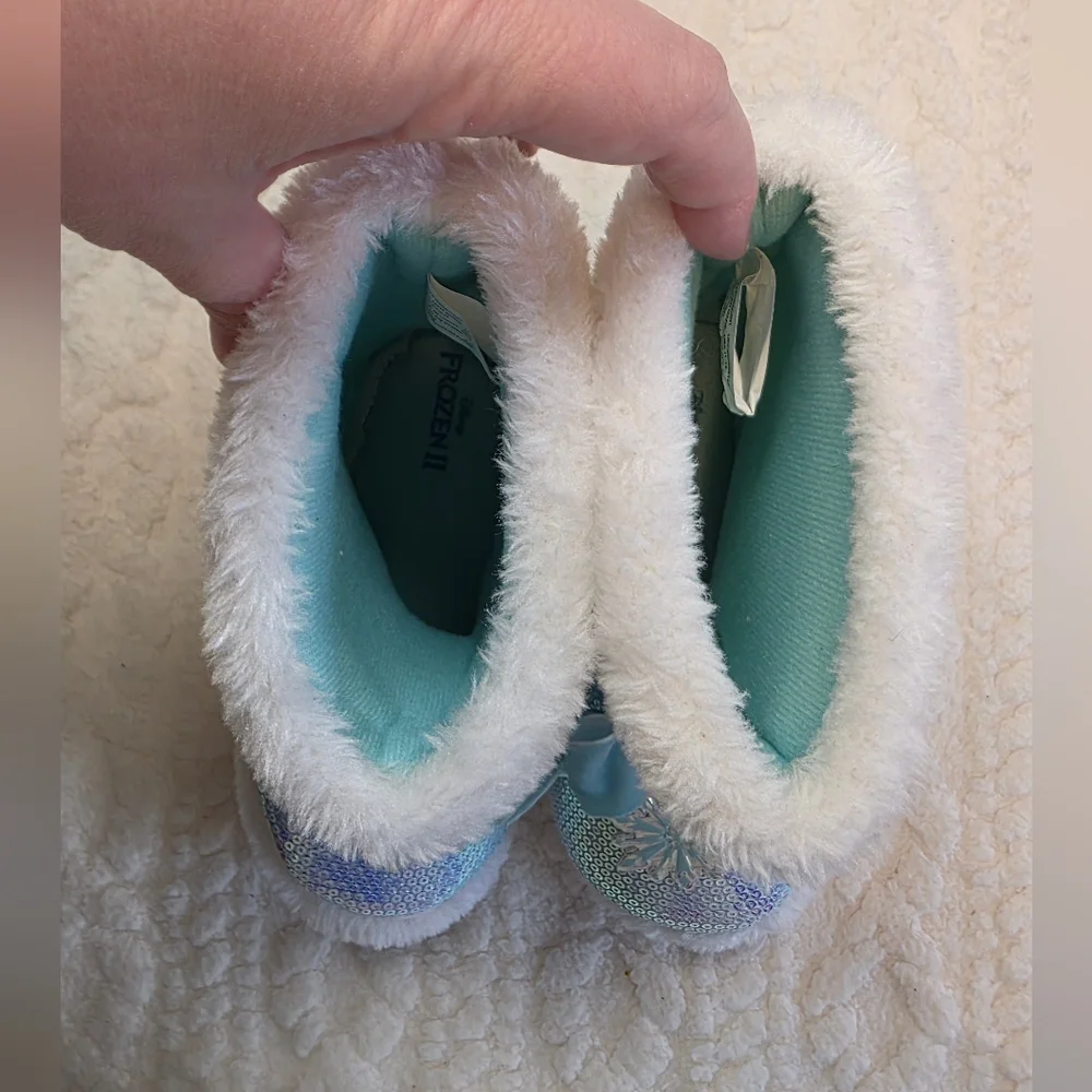 Disney Frozen 2 Sequin Slipper Boots Girls Size 11-12 Elsa Anna
